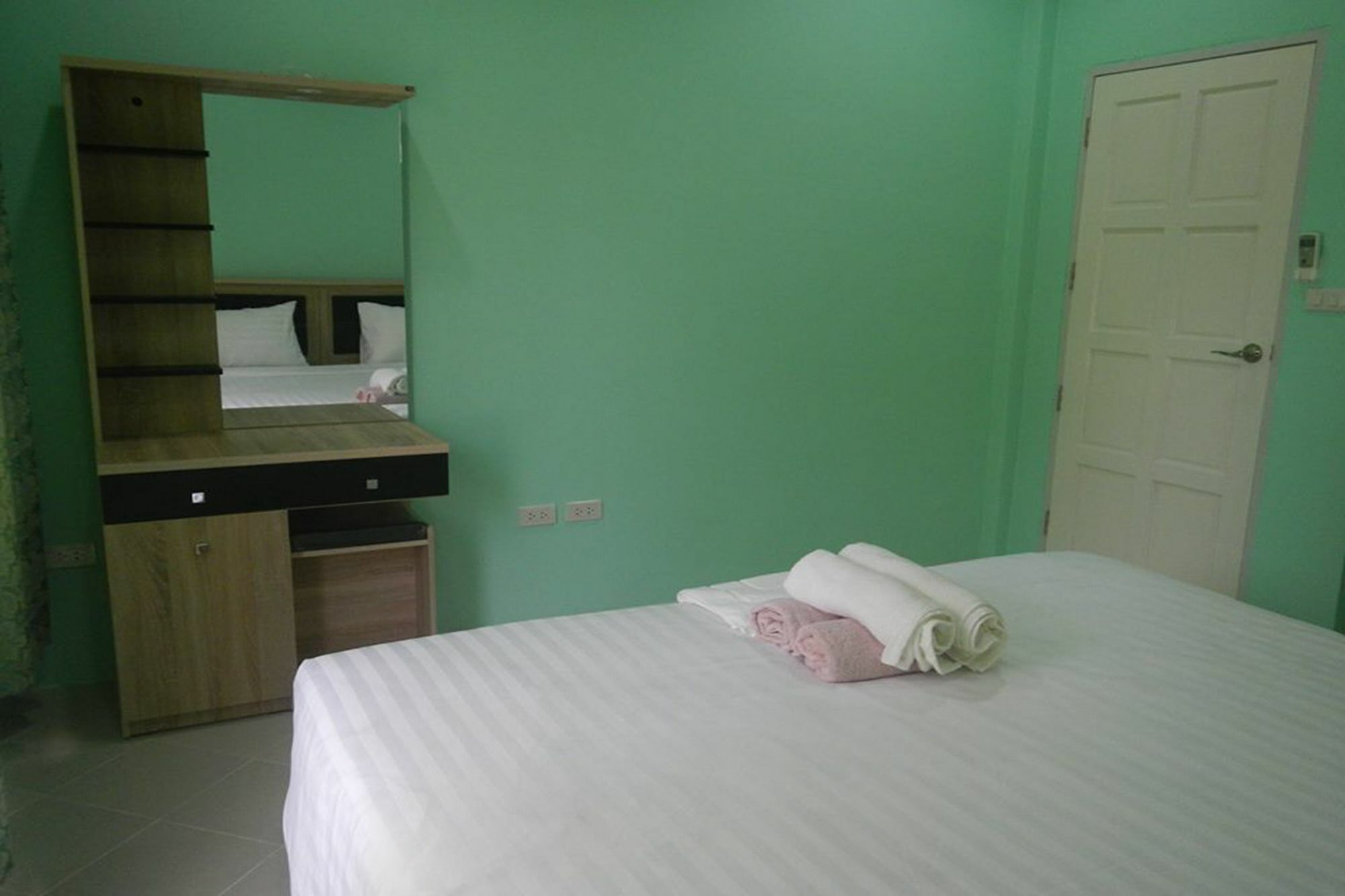 Pat'S Hideaway Bungalows Rayong Kültér fotó